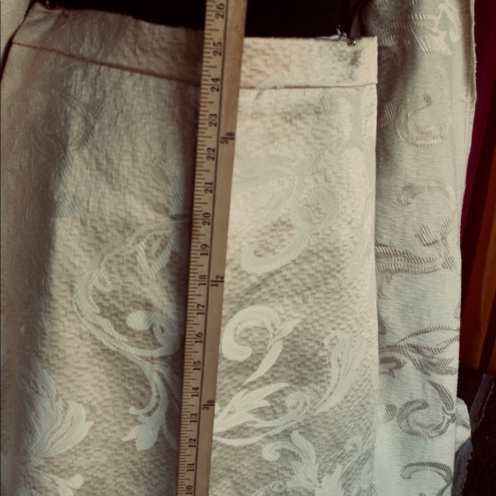 Spring ready Two piece suit - Picture 2 of 5